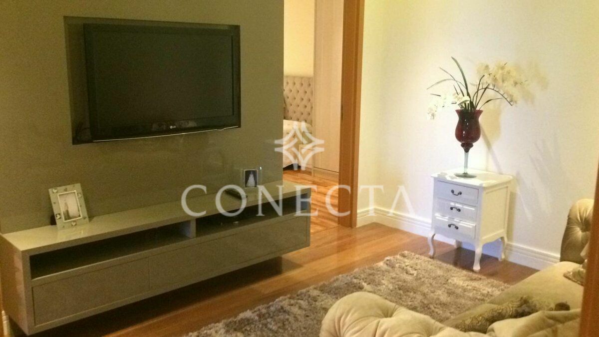 Apartamento à venda com 3 quartos, 228m² - Foto 4