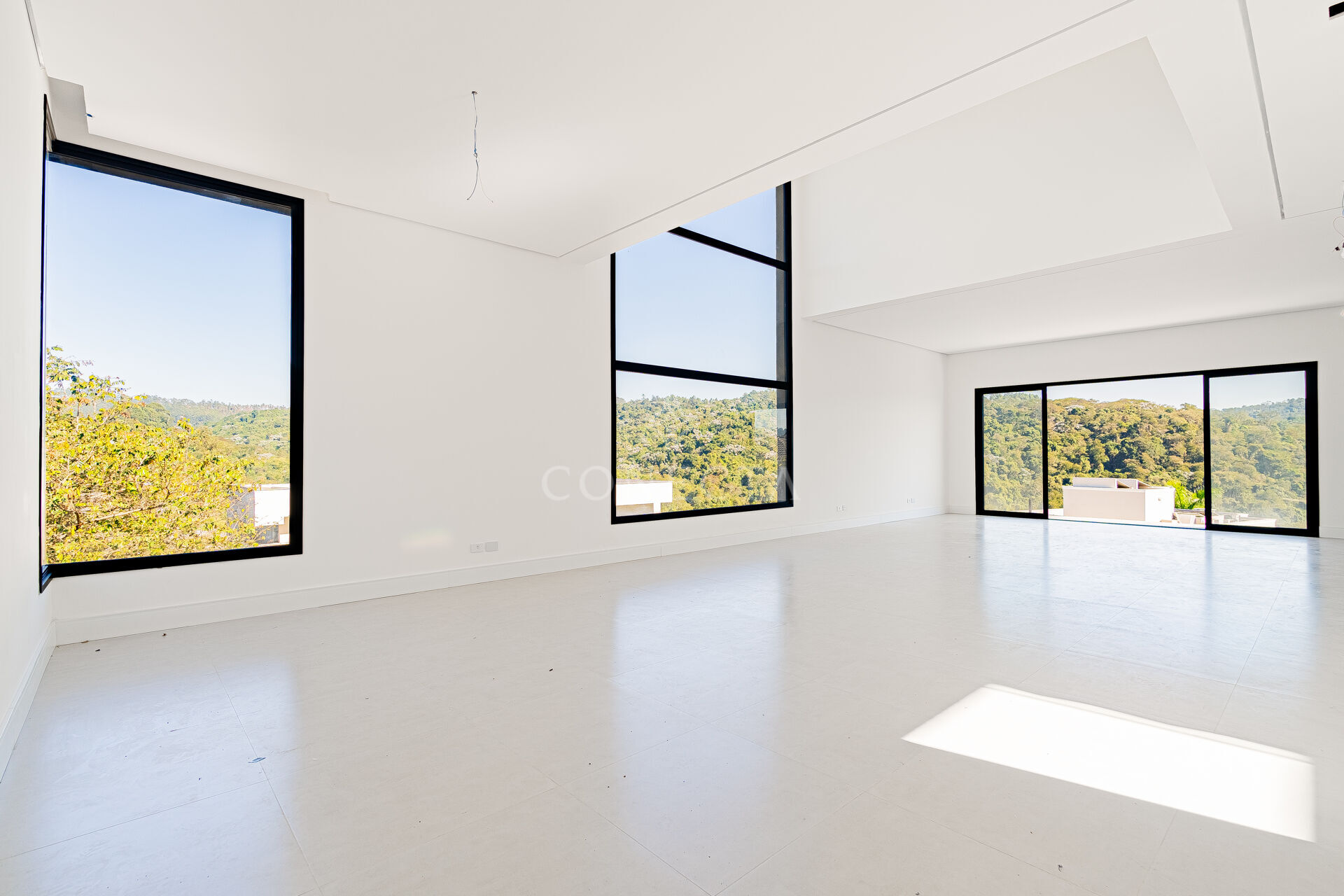 Casa à venda com 4 quartos, 420m² - Foto 5