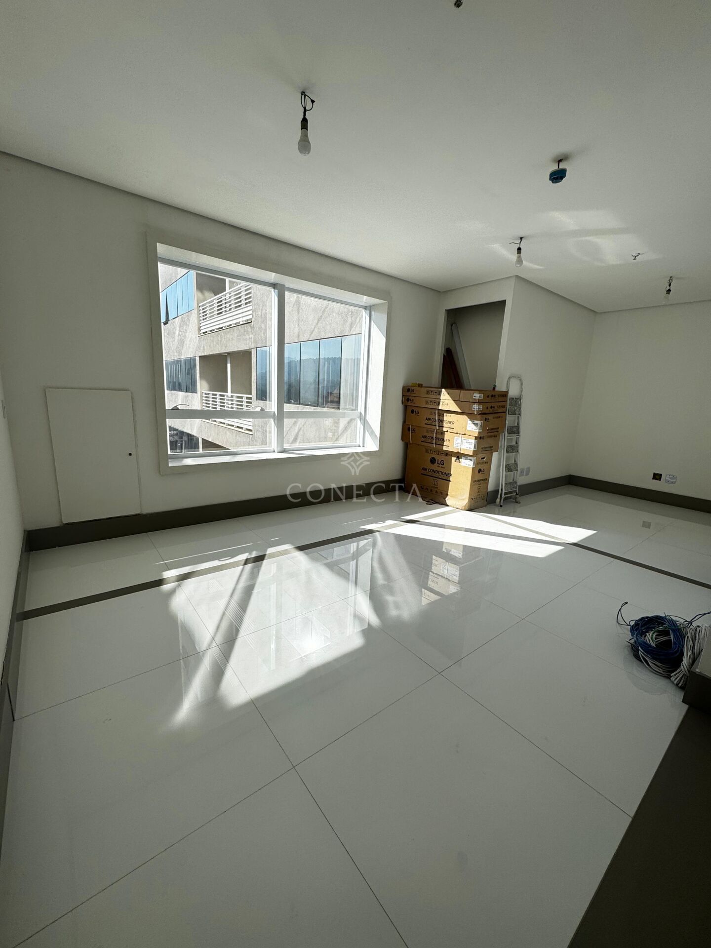 Prédio Inteiro para alugar, 39m² - Foto 1