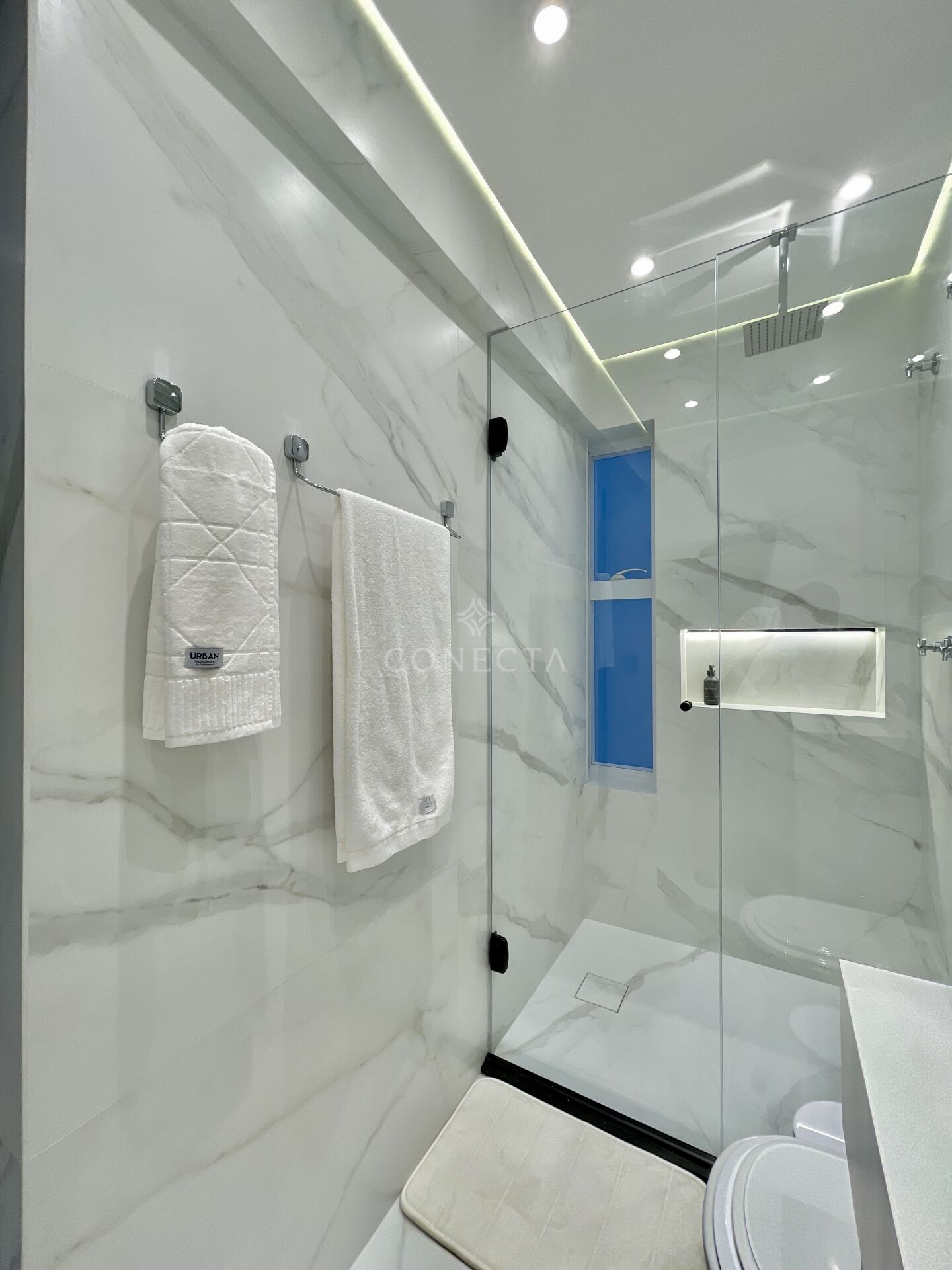 Apartamento à venda com 2 quartos, 70m² - Foto 29