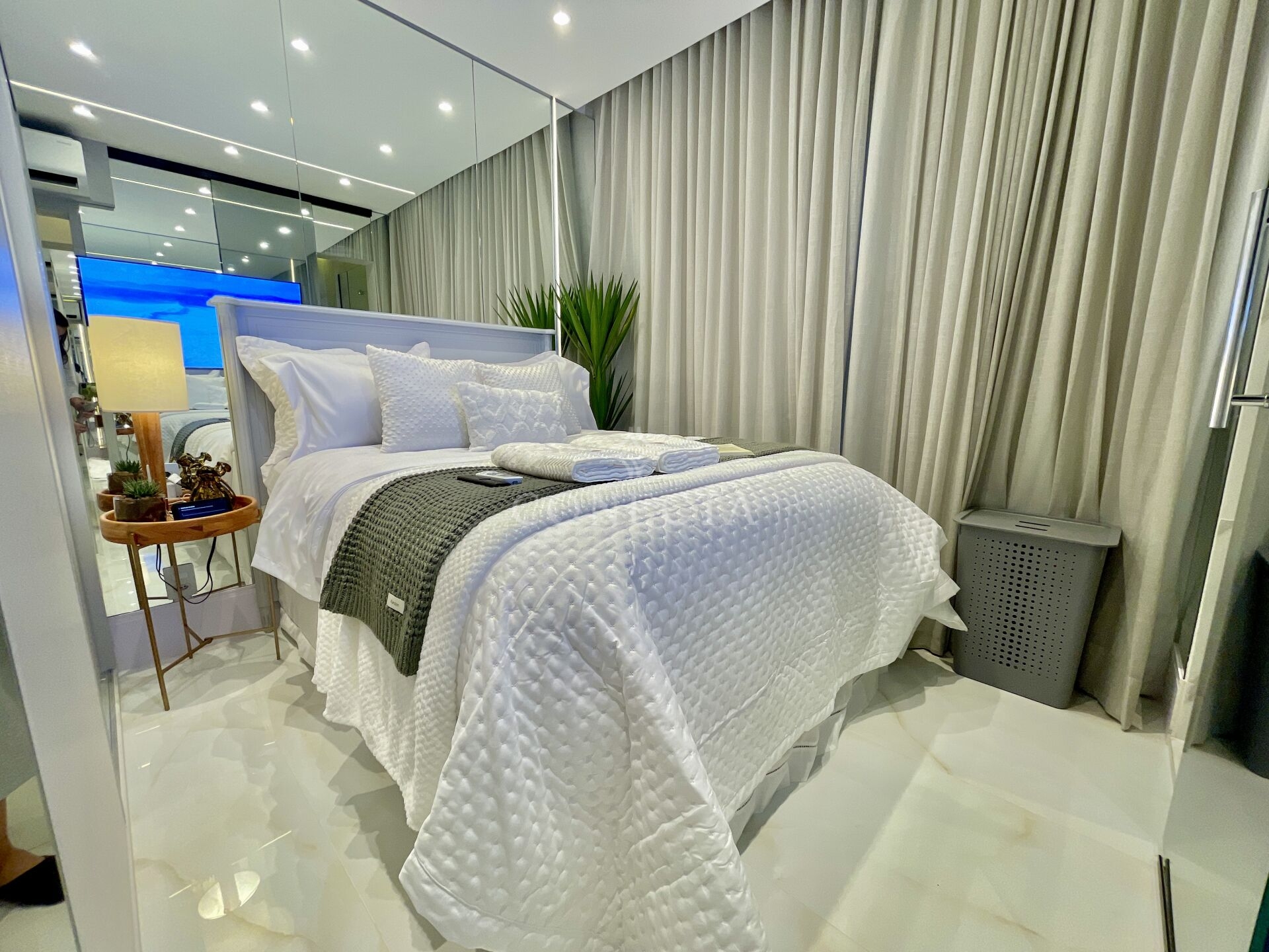 Apartamento à venda com 2 quartos, 70m² - Foto 30