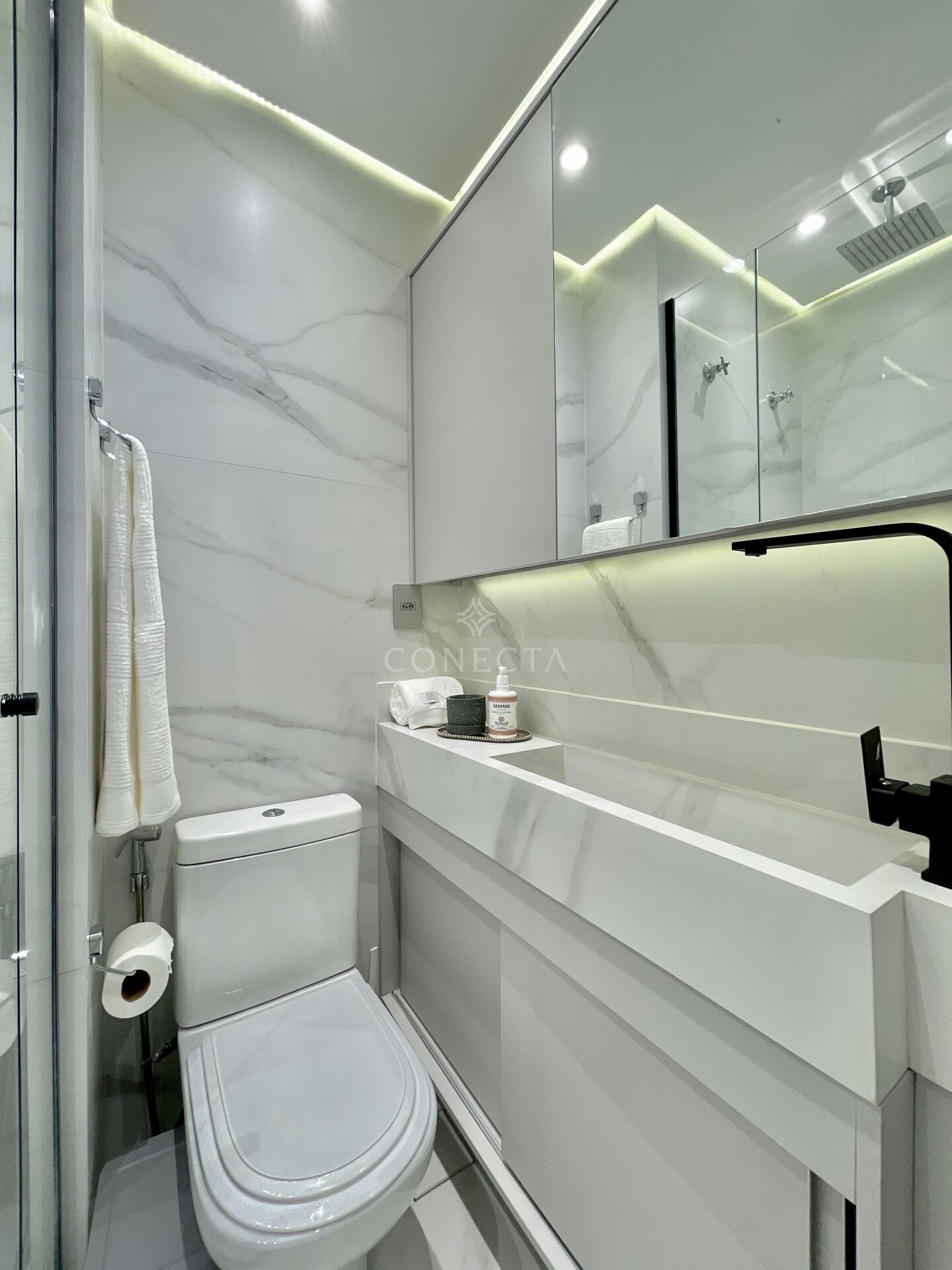 Apartamento à venda com 2 quartos, 70m² - Foto 35