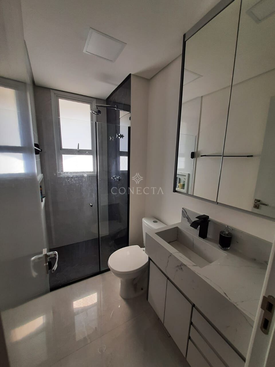 Apartamento à venda com 2 quartos, 70m² - Foto 20