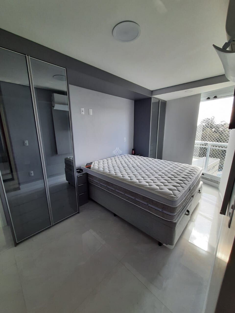 Apartamento à venda com 2 quartos, 70m² - Foto 21