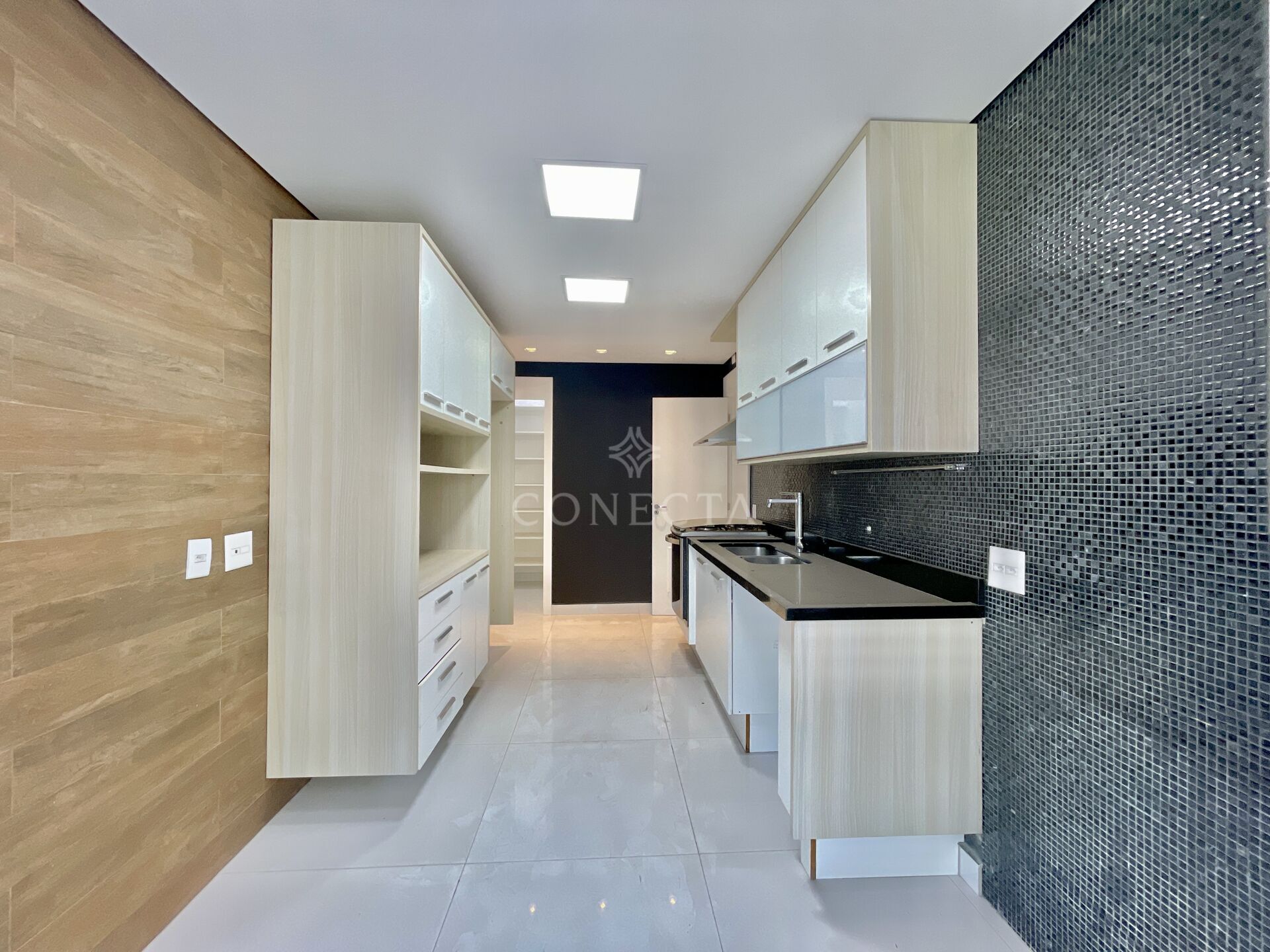 Apartamento à venda com 4 quartos, 202m² - Foto 10