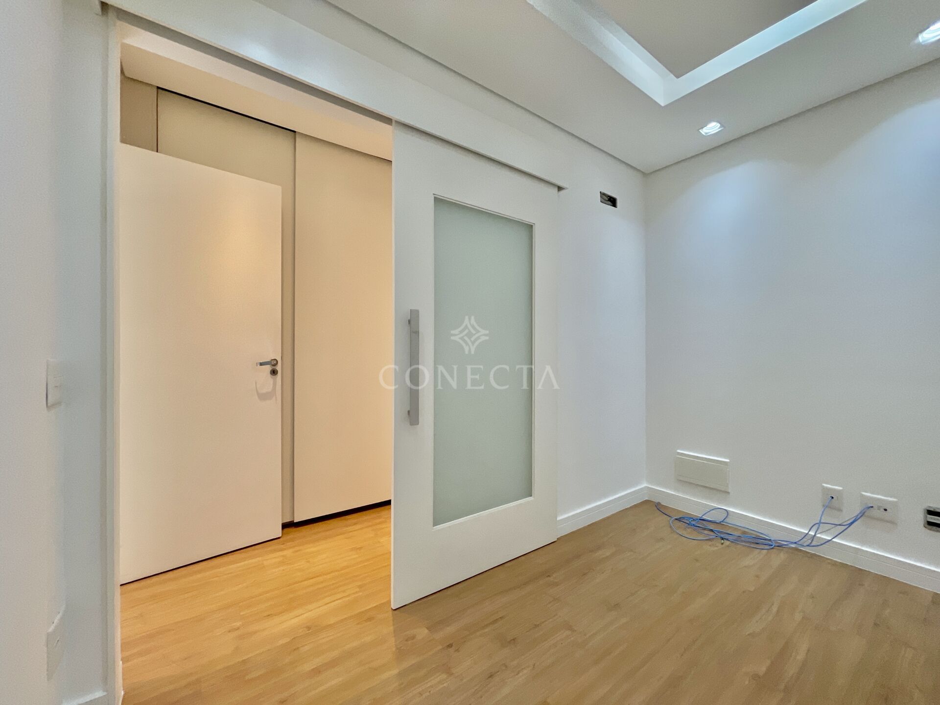 Apartamento à venda com 4 quartos, 202m² - Foto 21