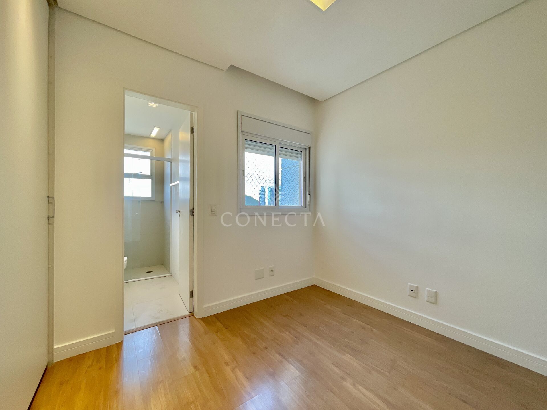 Apartamento à venda com 4 quartos, 202m² - Foto 25