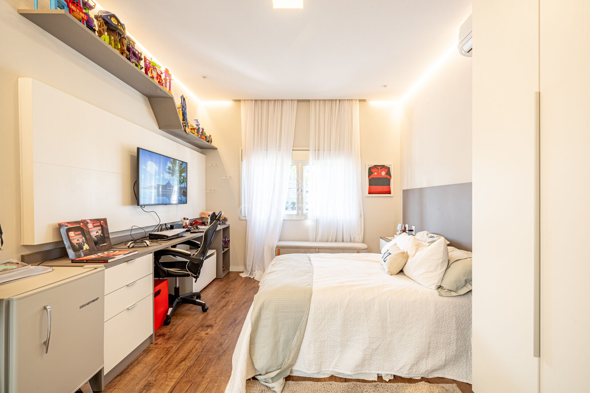 Casa, 4 quartos, 240 m² - Foto 31