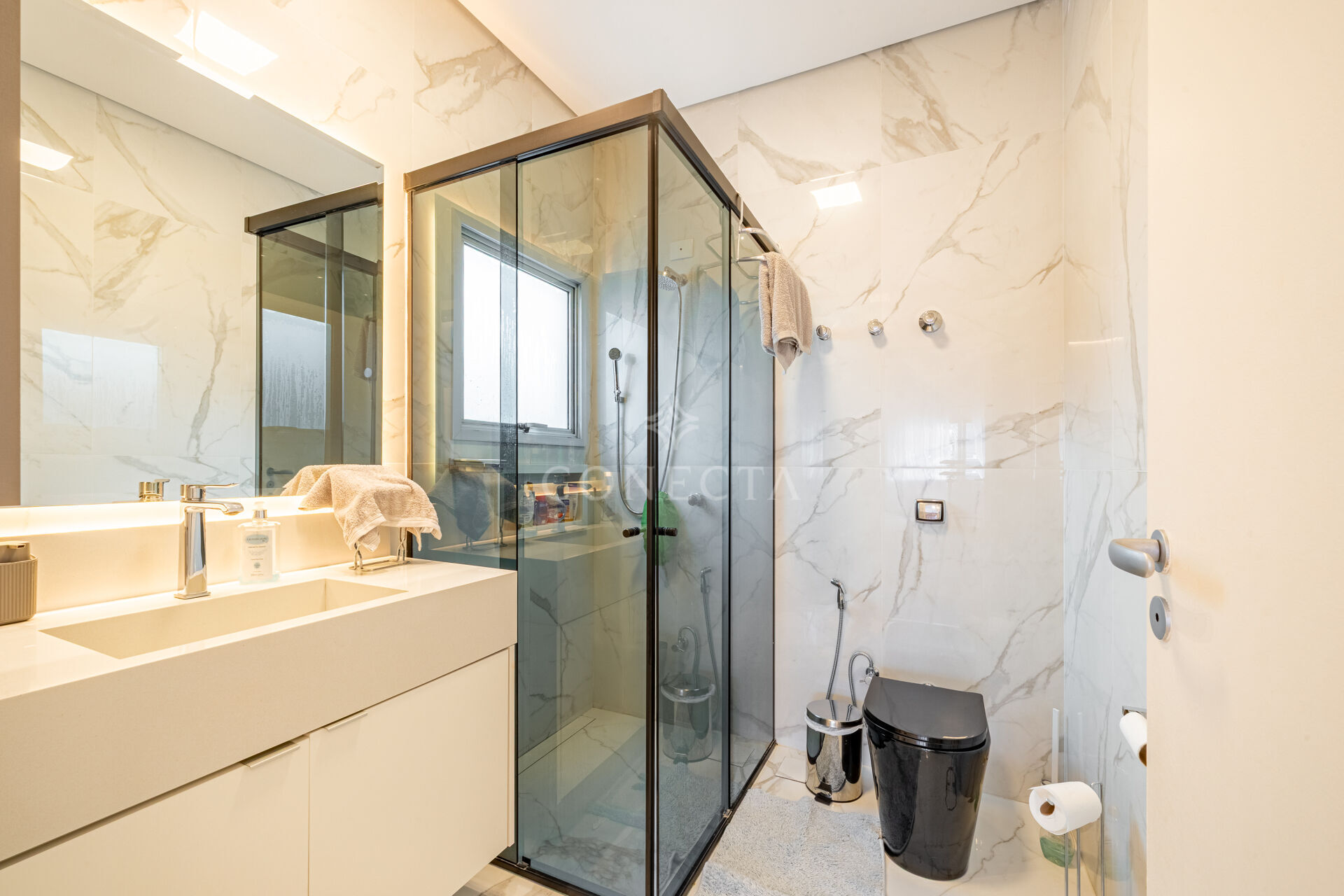 Casa, 4 quartos, 240 m² - Foto 32