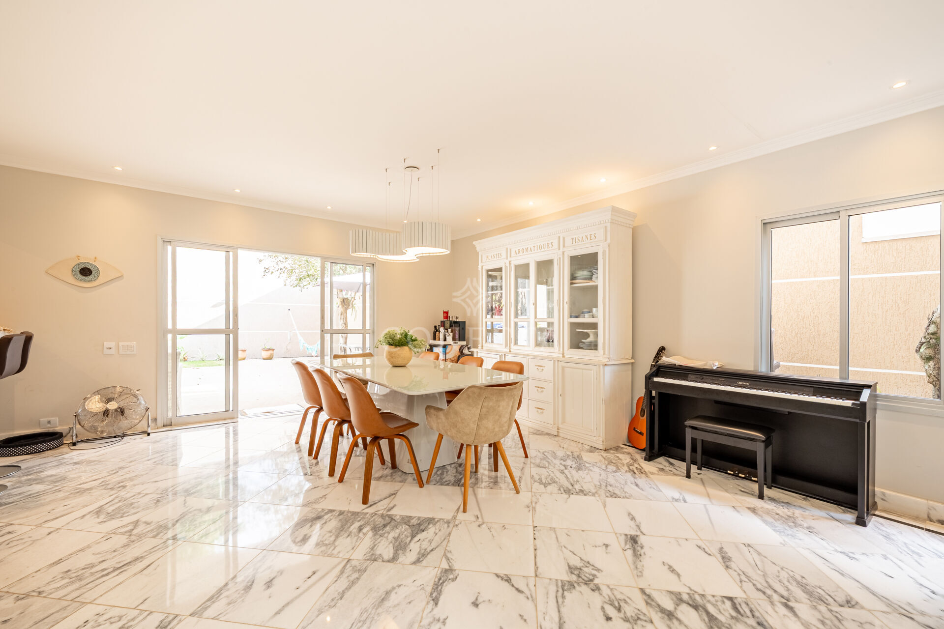 Casa, 4 quartos, 240 m² - Foto 7