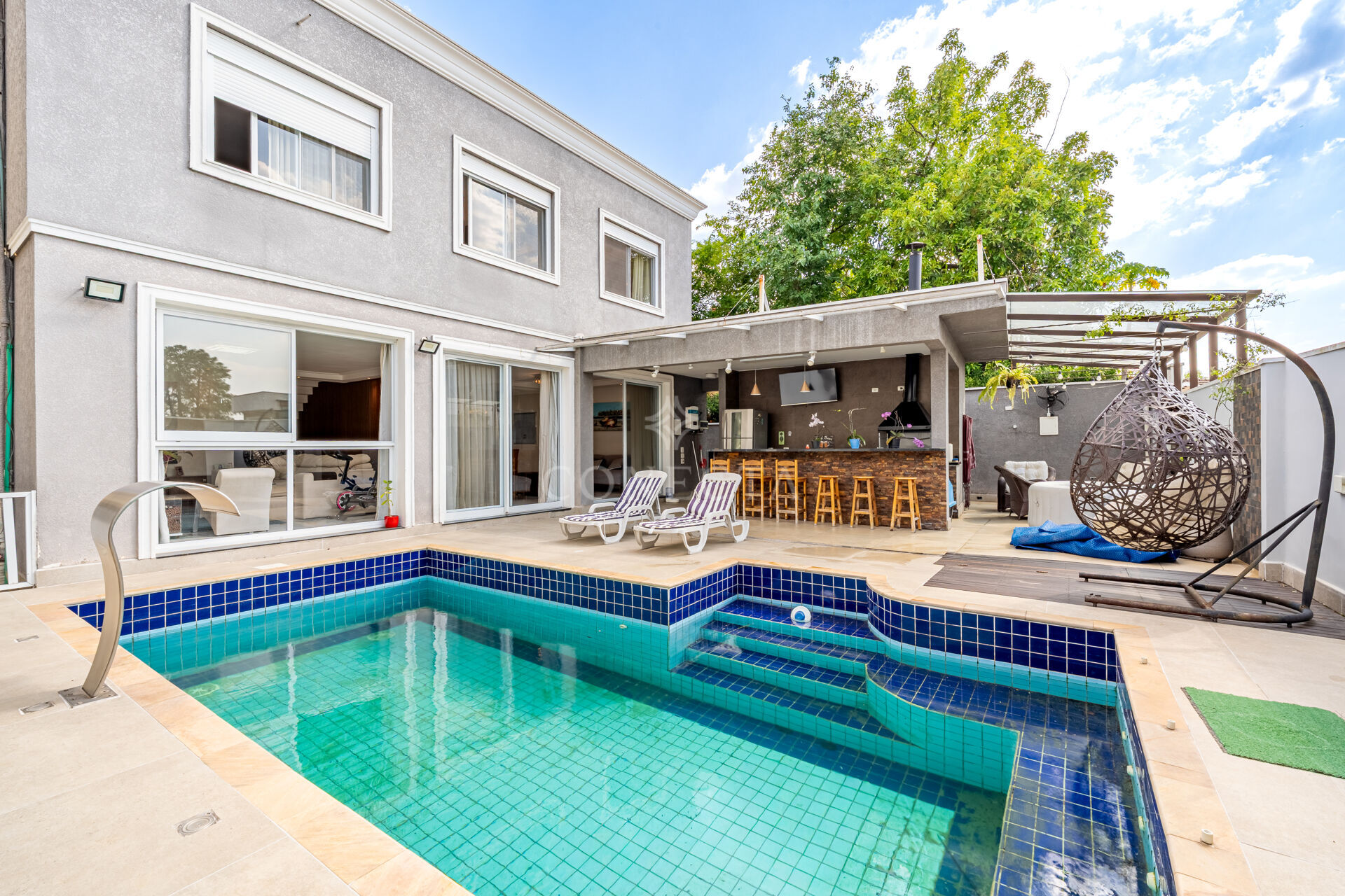 Casa, 4 quartos, 296 m² - Foto 2