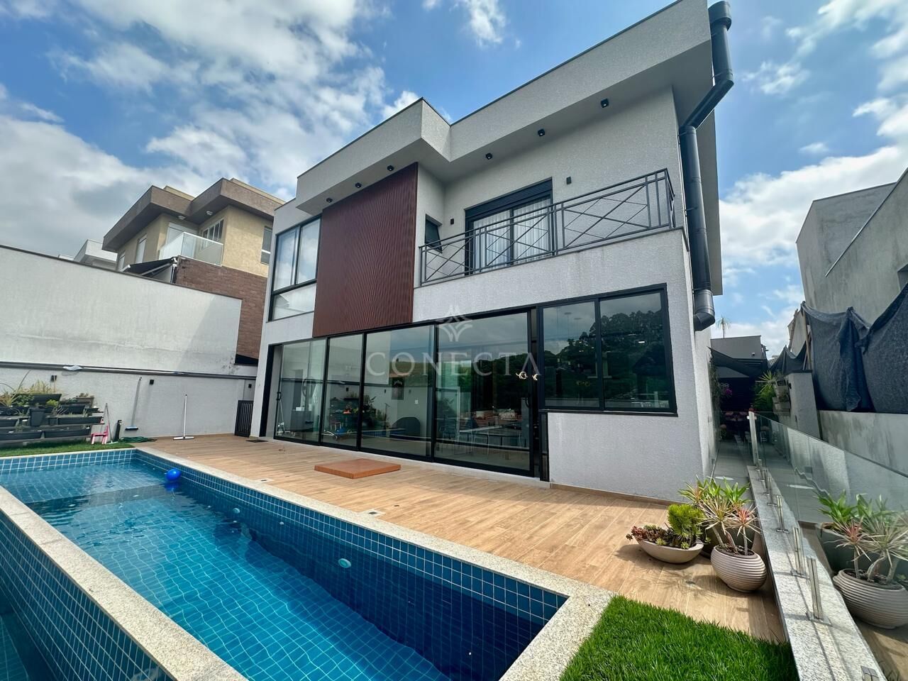 Casa à venda com 3 quartos, 372m² - Foto 5