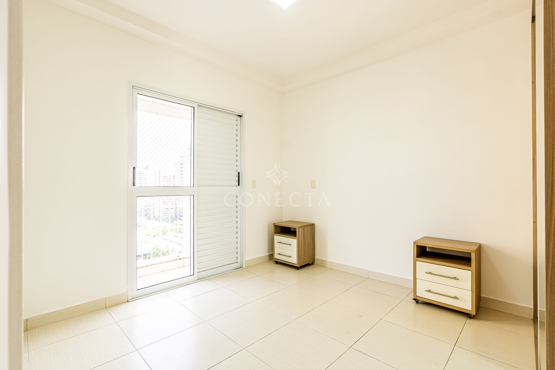 Apartamento para alugar com 2 quartos, 84m² - Foto 12