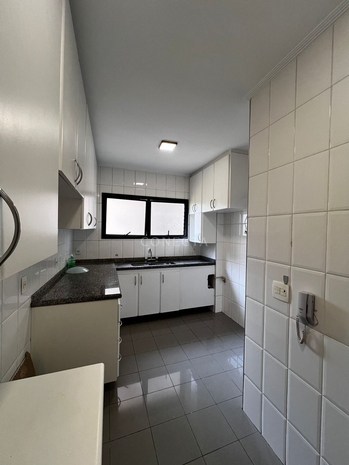 Apartamento para alugar com 4 quartos, 206m² - Foto 13