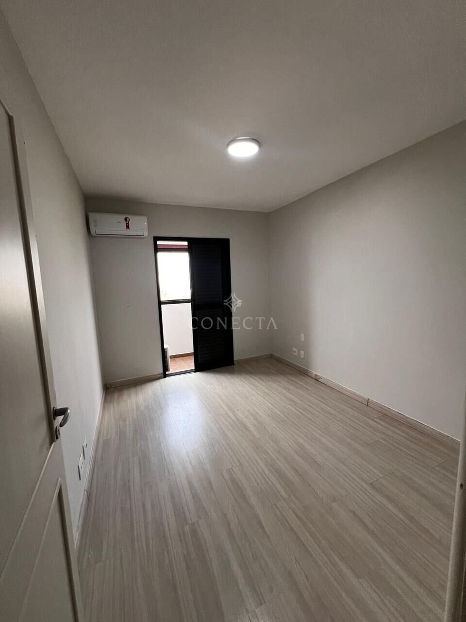 Apartamento para alugar com 4 quartos, 206m² - Foto 28