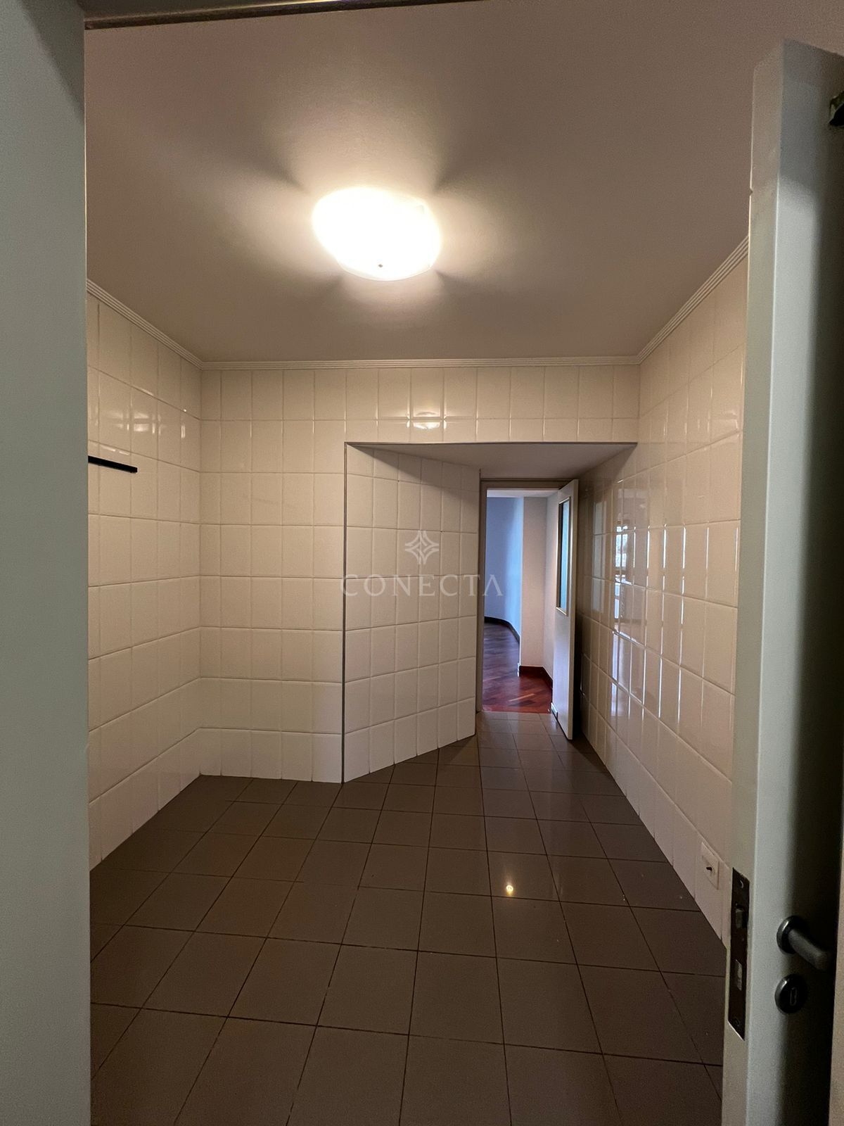 Apartamento para alugar com 4 quartos, 206m² - Foto 32