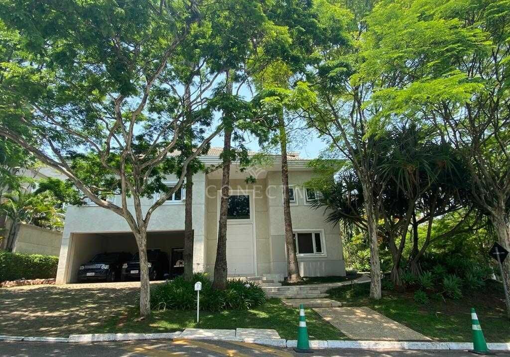 Casa para alugar com 4 quartos, 900m² - Foto 1