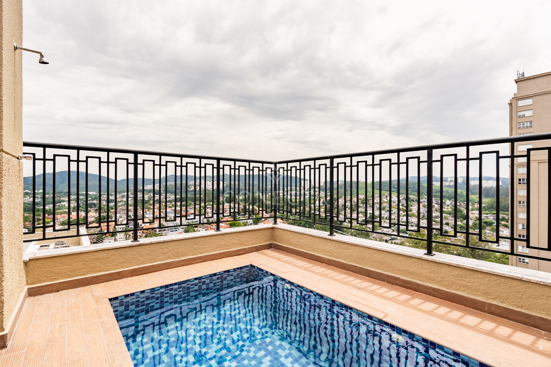 Cobertura, 3 quartos, 165 m² - Foto 2