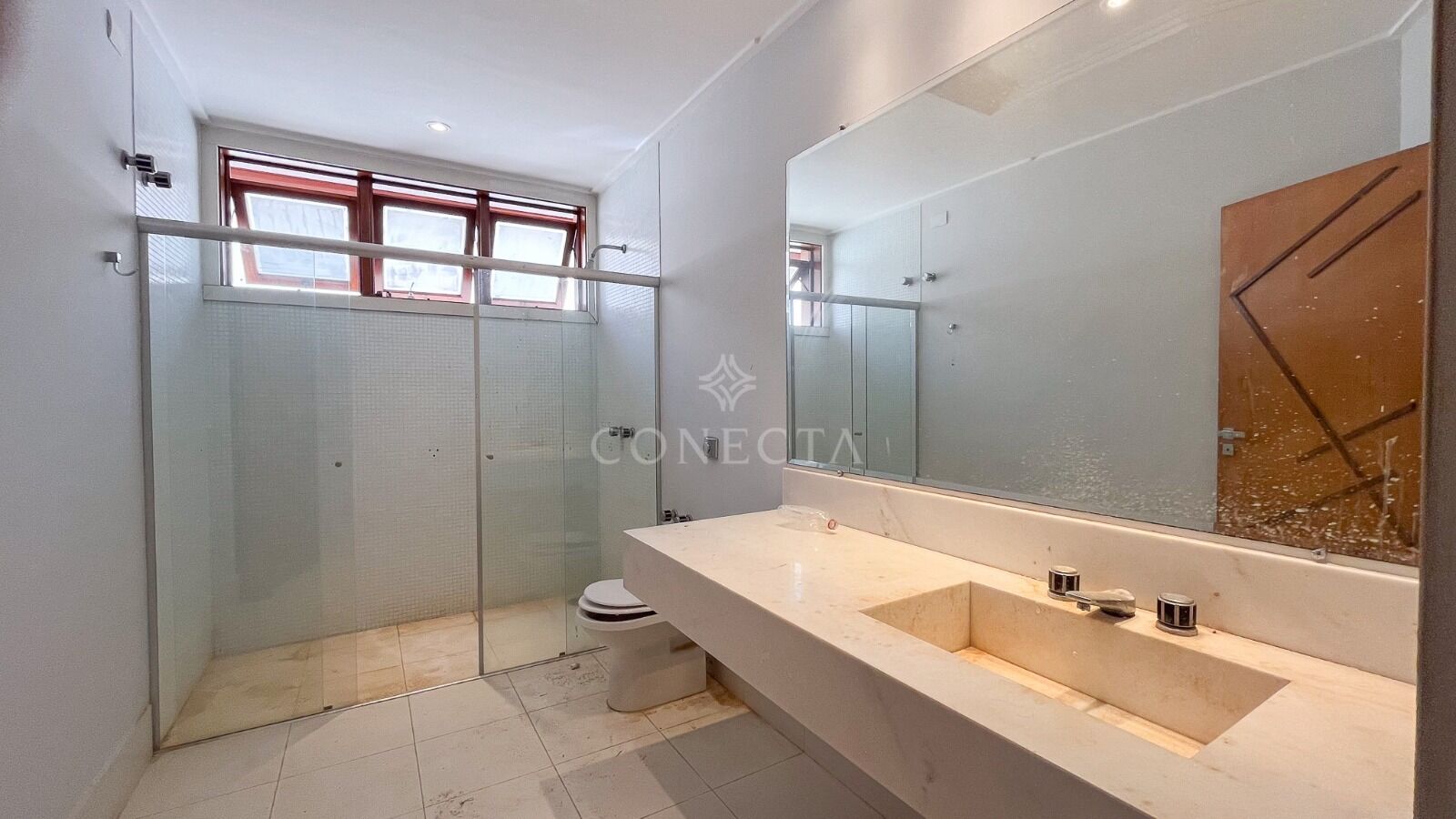 Casa para alugar com 4 quartos, 600m² - Foto 16