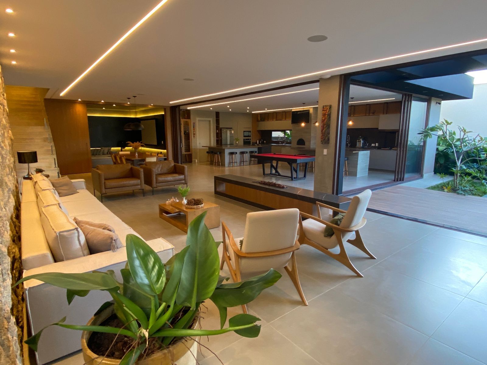 Casa à venda com 4 quartos, 525m² - Foto 14