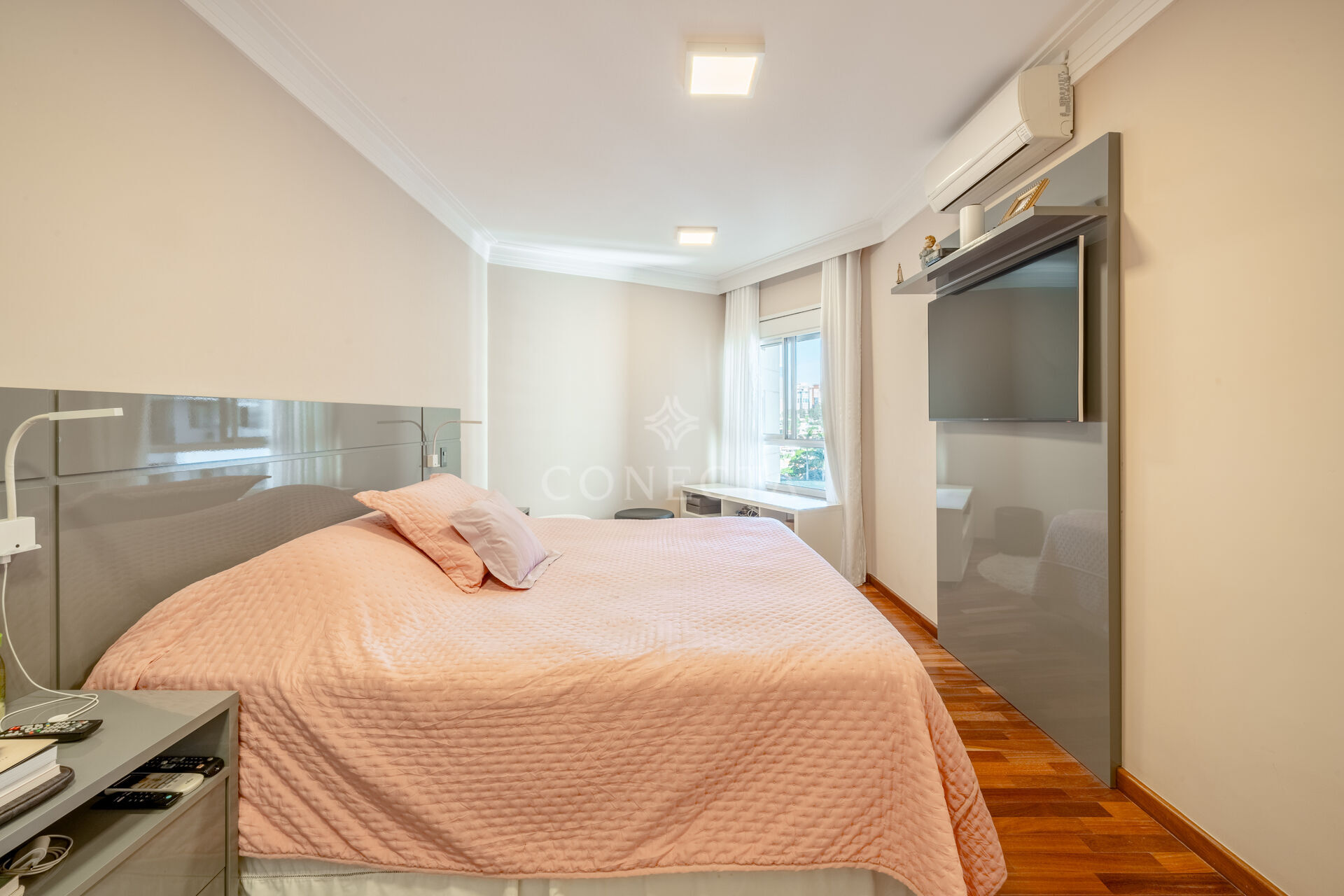 Apartamento à venda com 3 quartos, 196m² - Foto 18