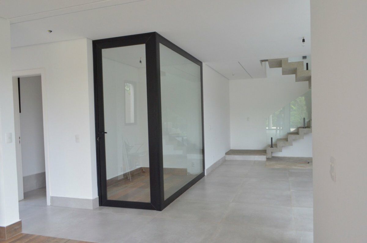 Casa à venda com 4 quartos, 460m² - Foto 4