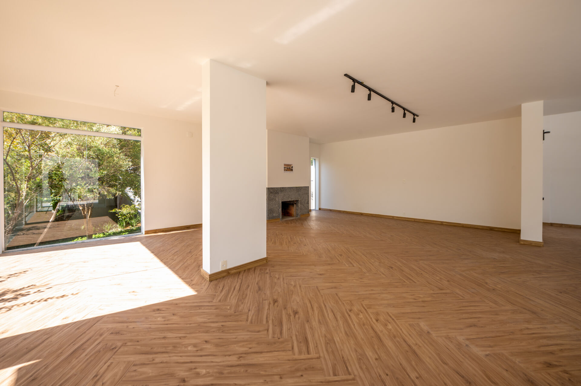 Casa à venda com 4 quartos, 1200m² - Foto 36