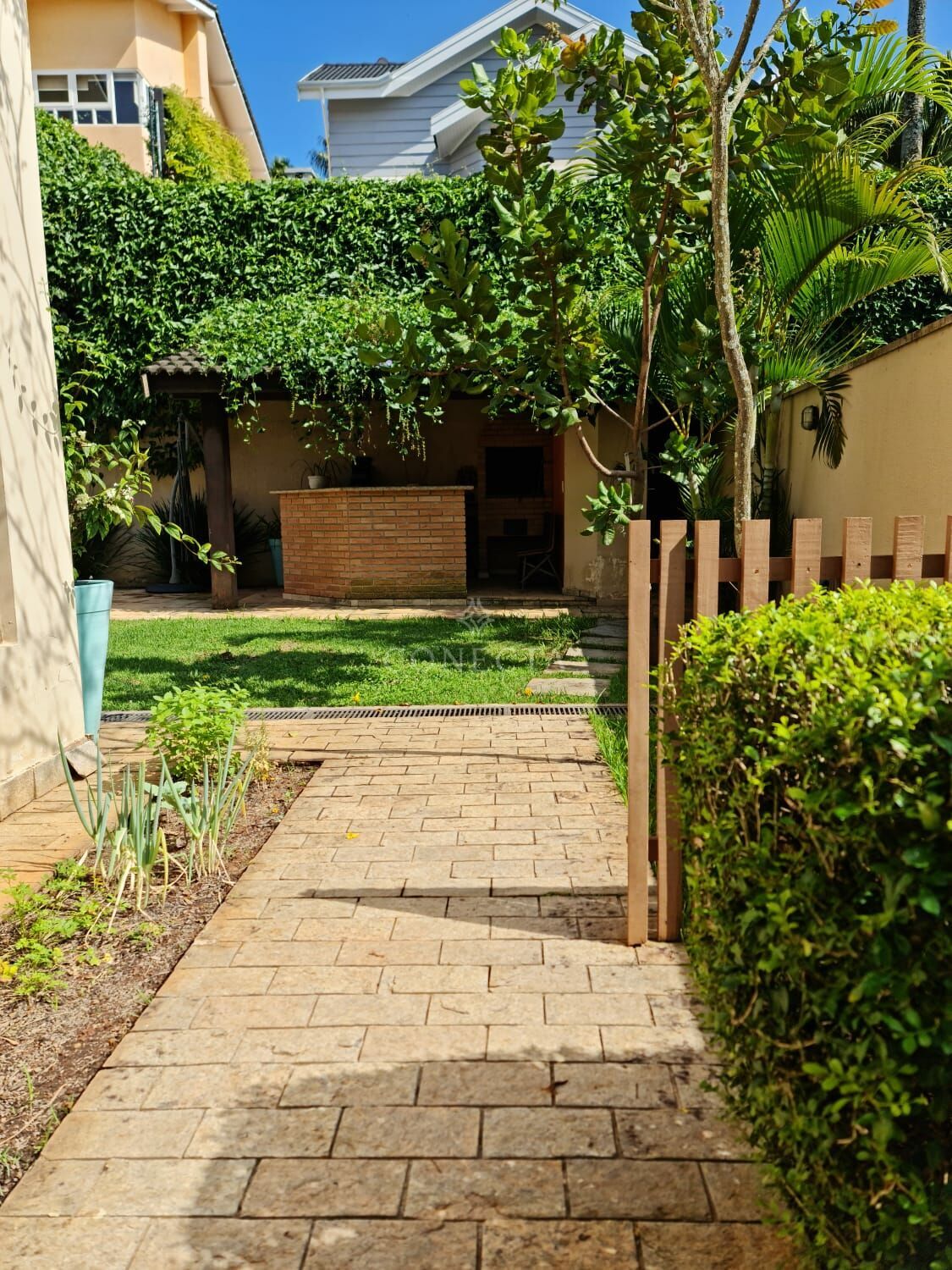 Casa, 4 quartos, 320 m² - Foto 29