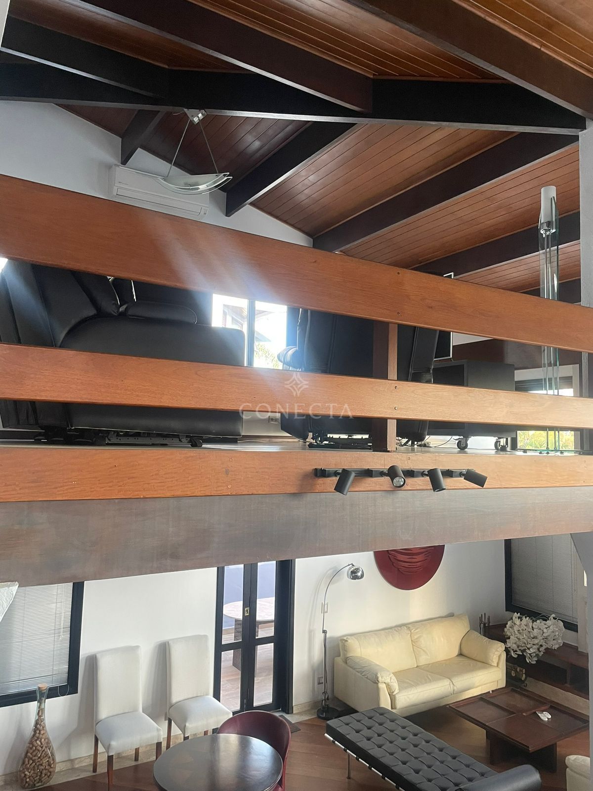 Casa para alugar com 4 quartos, 450m² - Foto 12