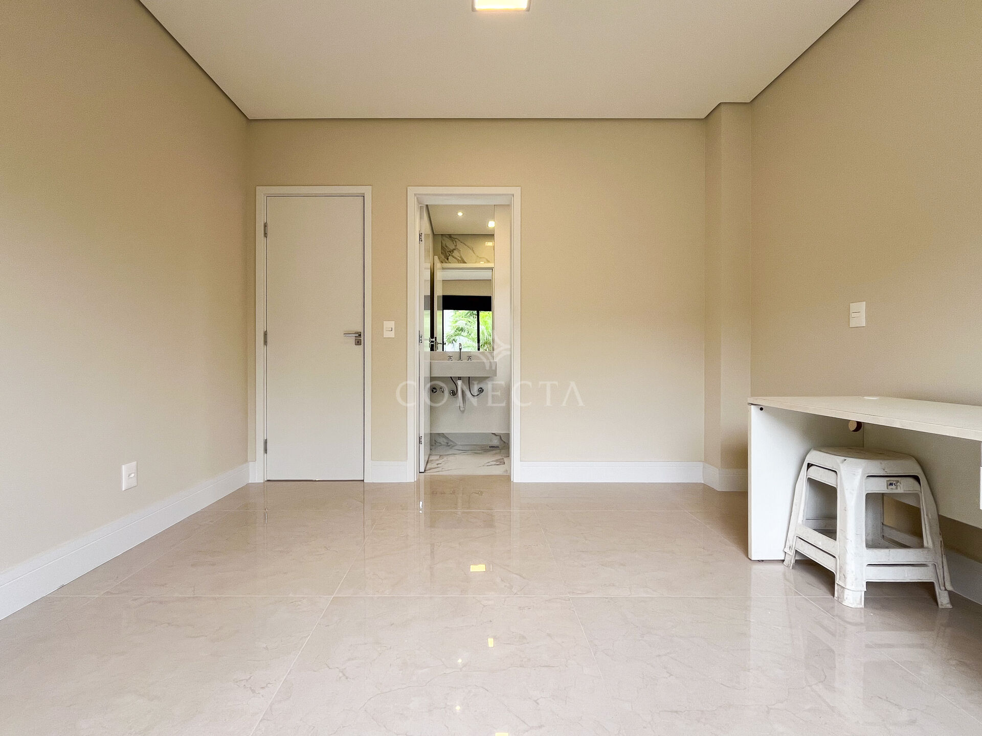 Casa à venda com 5 quartos, 302m² - Foto 41