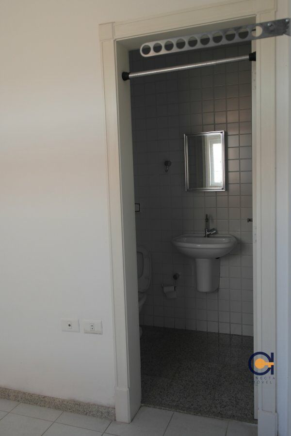 Casa à venda com 4 quartos, 400m² - Foto 11