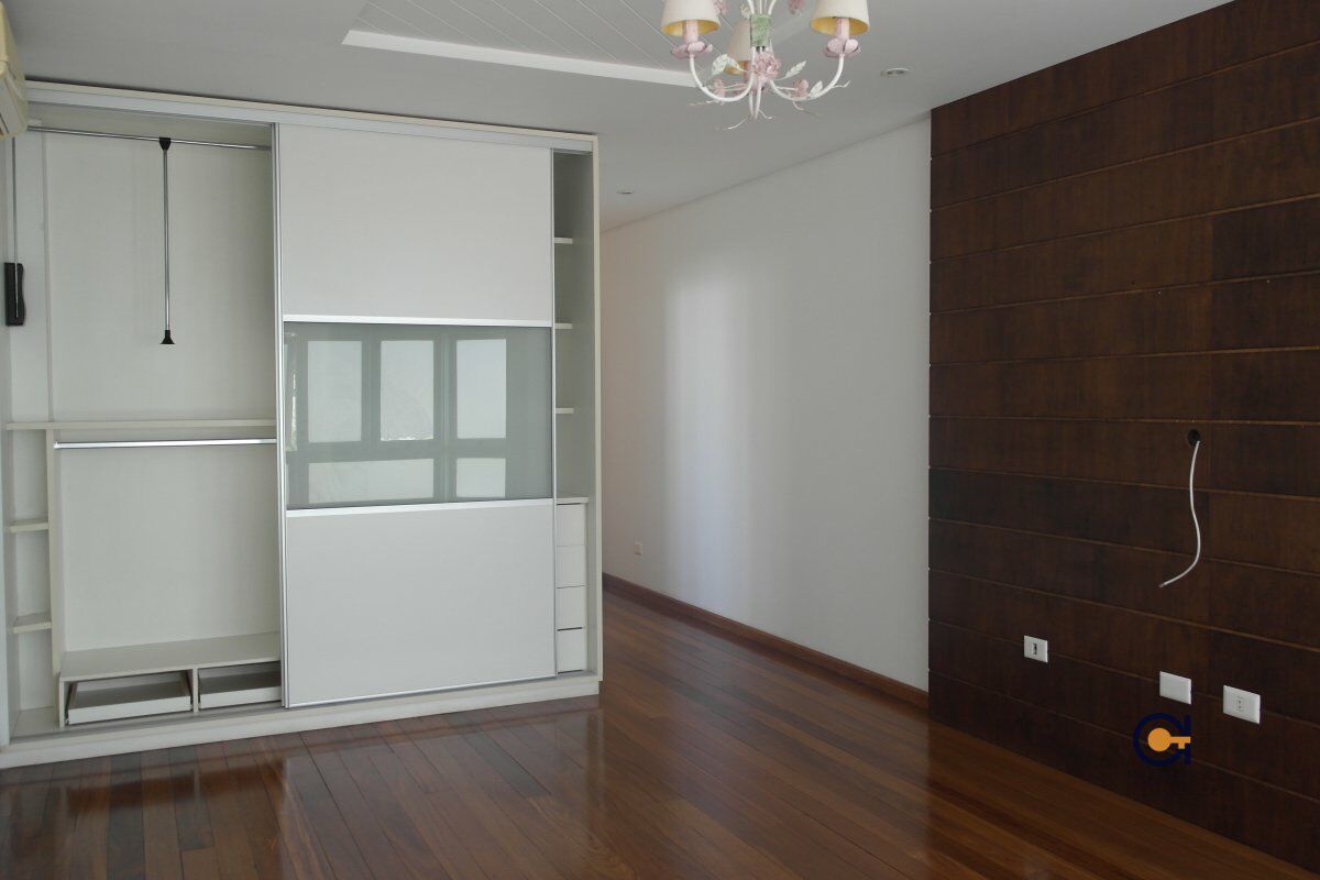 Casa à venda com 4 quartos, 400m² - Foto 37