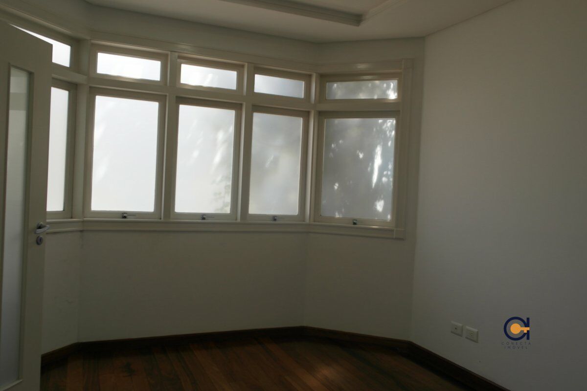 Casa à venda com 4 quartos, 400m² - Foto 4