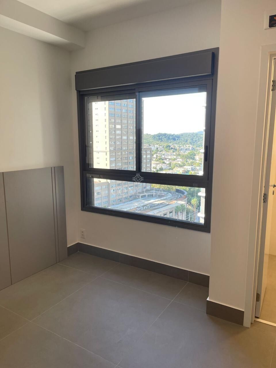 Apartamento à venda com 2 quartos, 95m² - Foto 7