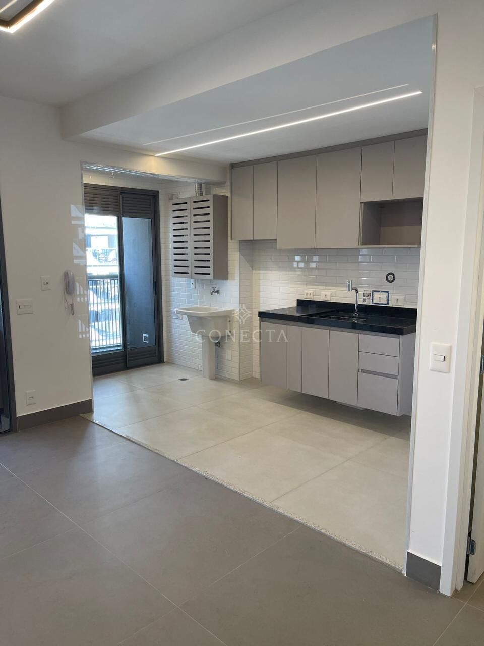 Apartamento à venda com 2 quartos, 95m² - Foto 3
