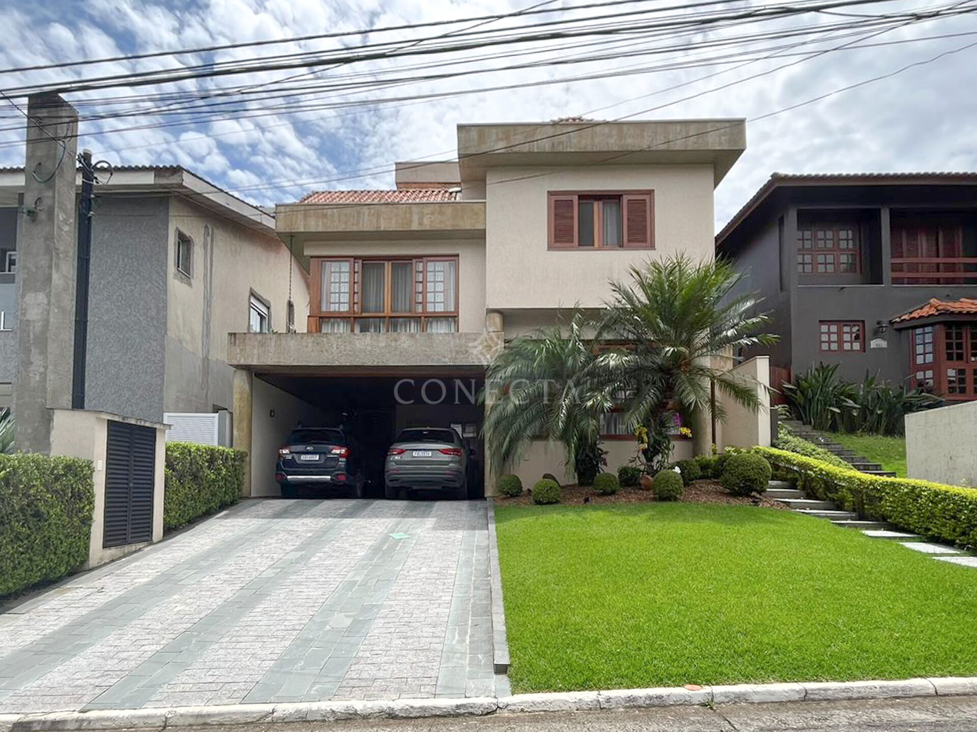 Casa, 4 quartos, 310 m² - Foto 1