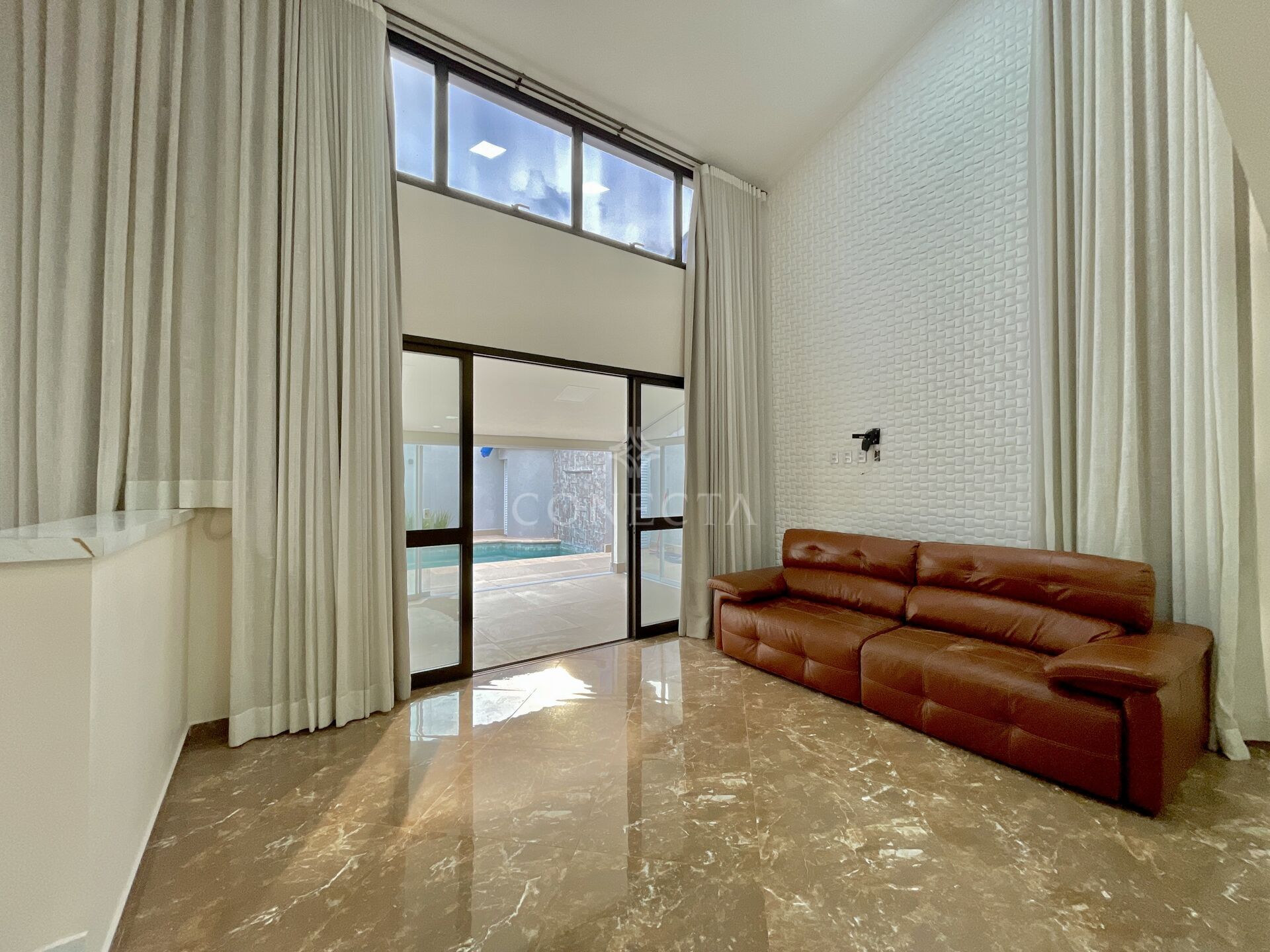 Casa à venda com 4 quartos, 350m² - Foto 9