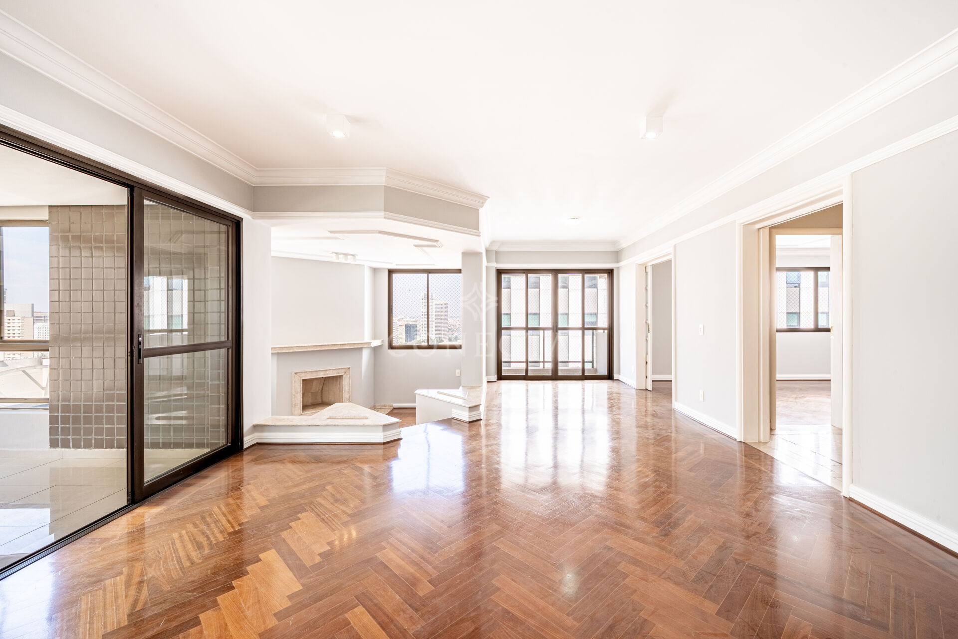 Apartamento para alugar com 4 quartos, 288m² - Foto 6
