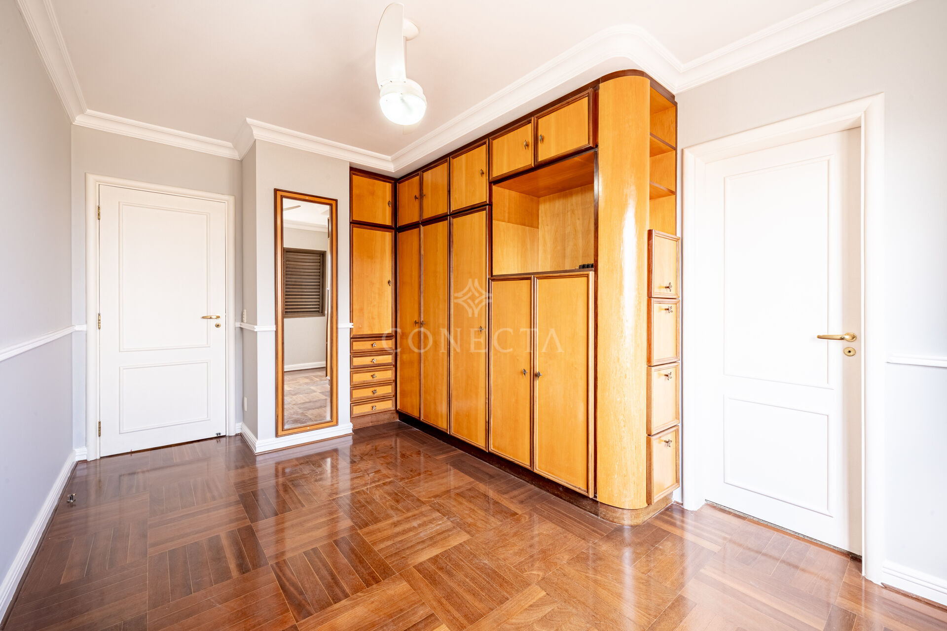 Apartamento para alugar com 4 quartos, 288m² - Foto 35