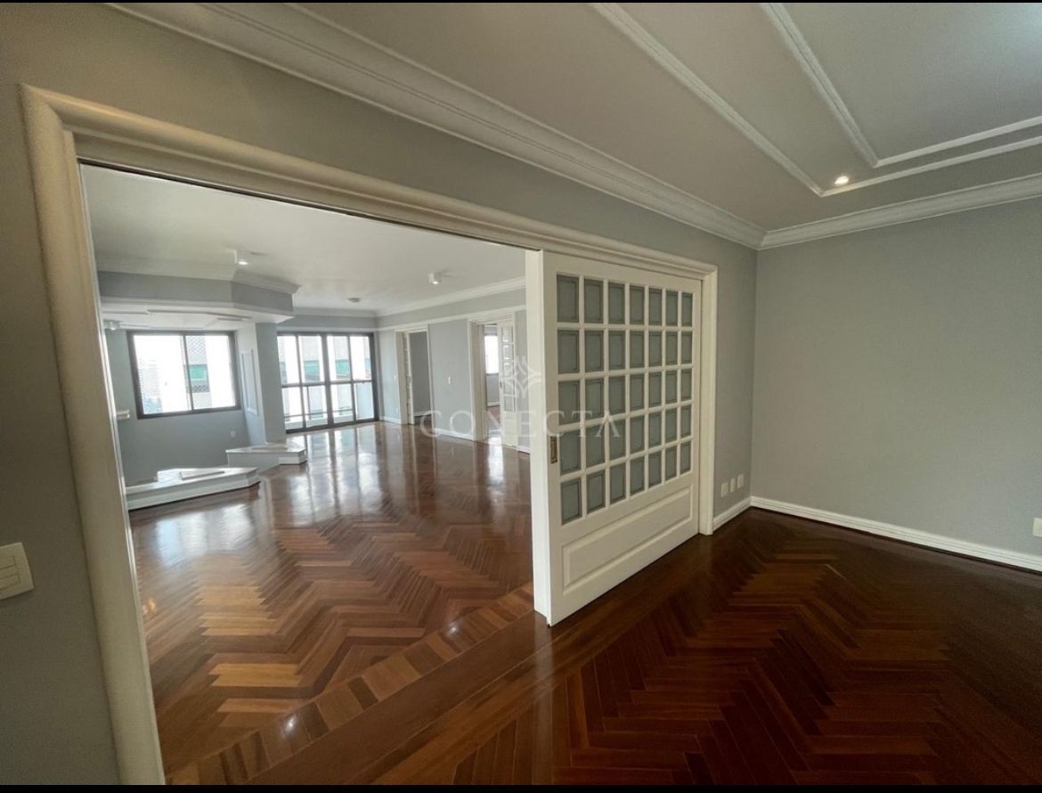 Apartamento para alugar com 4 quartos, 288m² - Foto 3