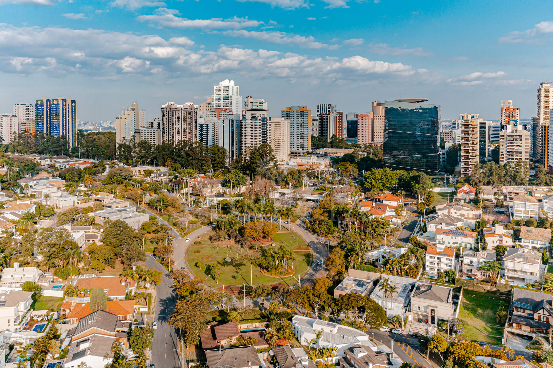 Casa à venda com 4 quartos, 800m² - Foto 25