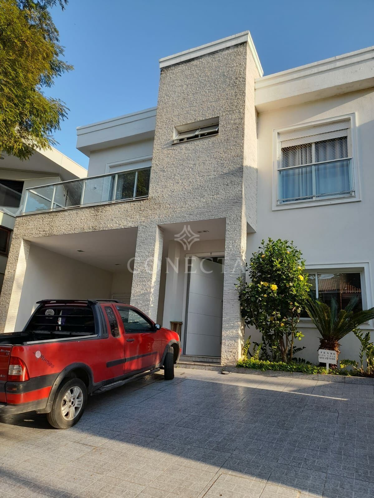 Casa à venda com 4 quartos, 380m² - Foto 1