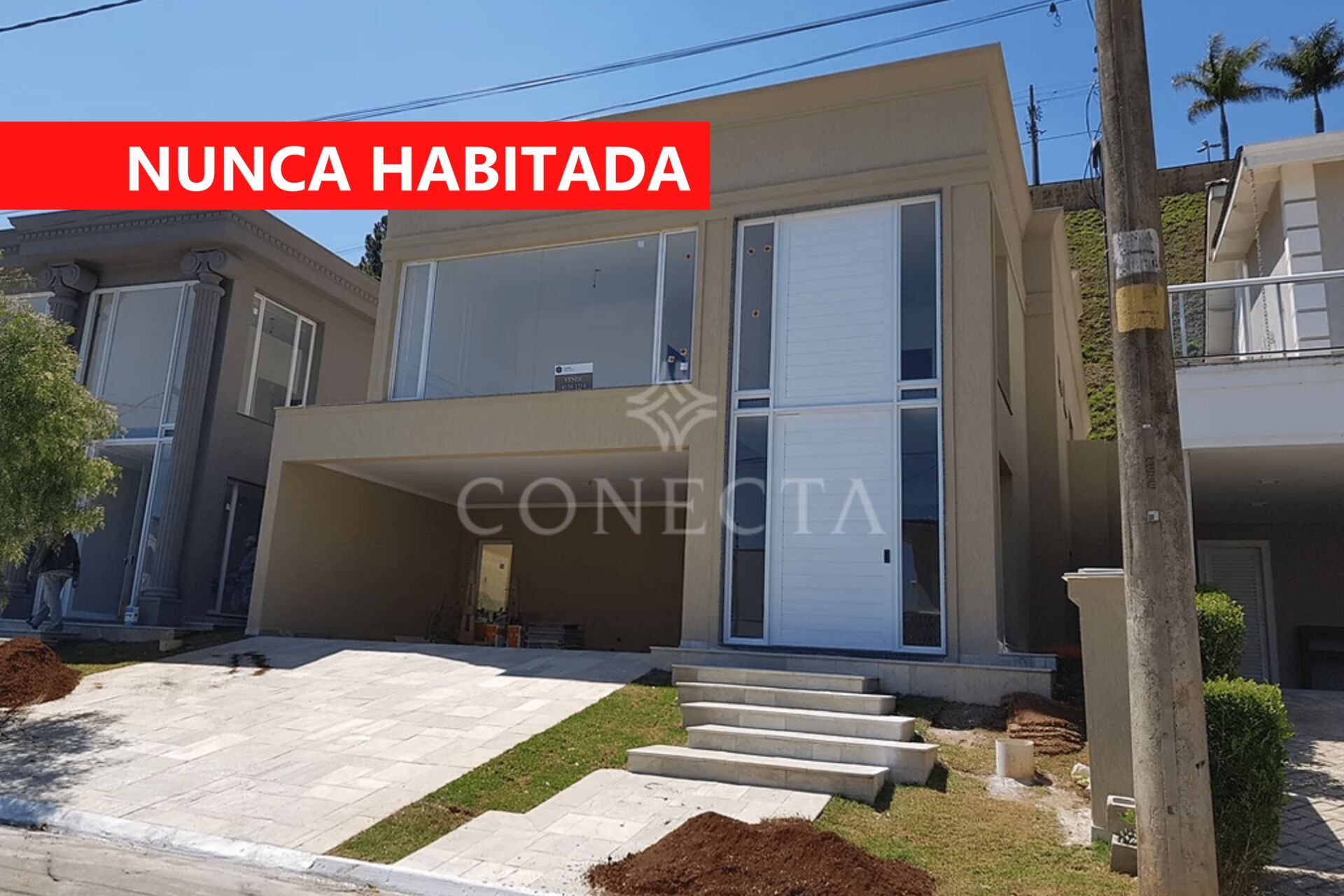 Casa à venda com 3 quartos, 275m² - Foto 1