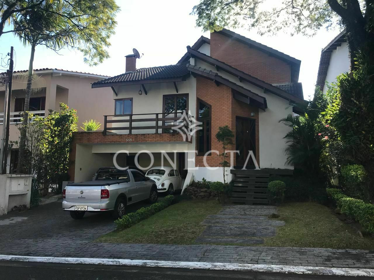 Casa à venda com 3 quartos, 300m² - Foto 2