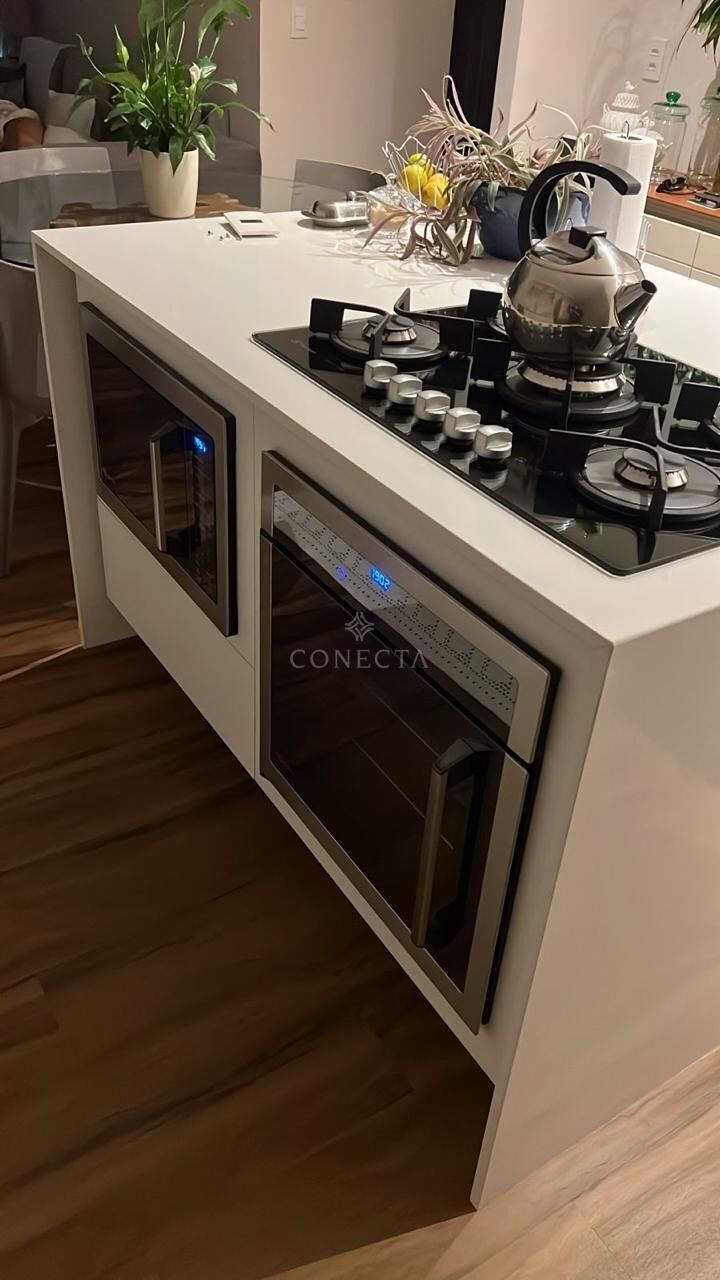 Apartamento para alugar com 2 quartos, 76m² - Foto 4