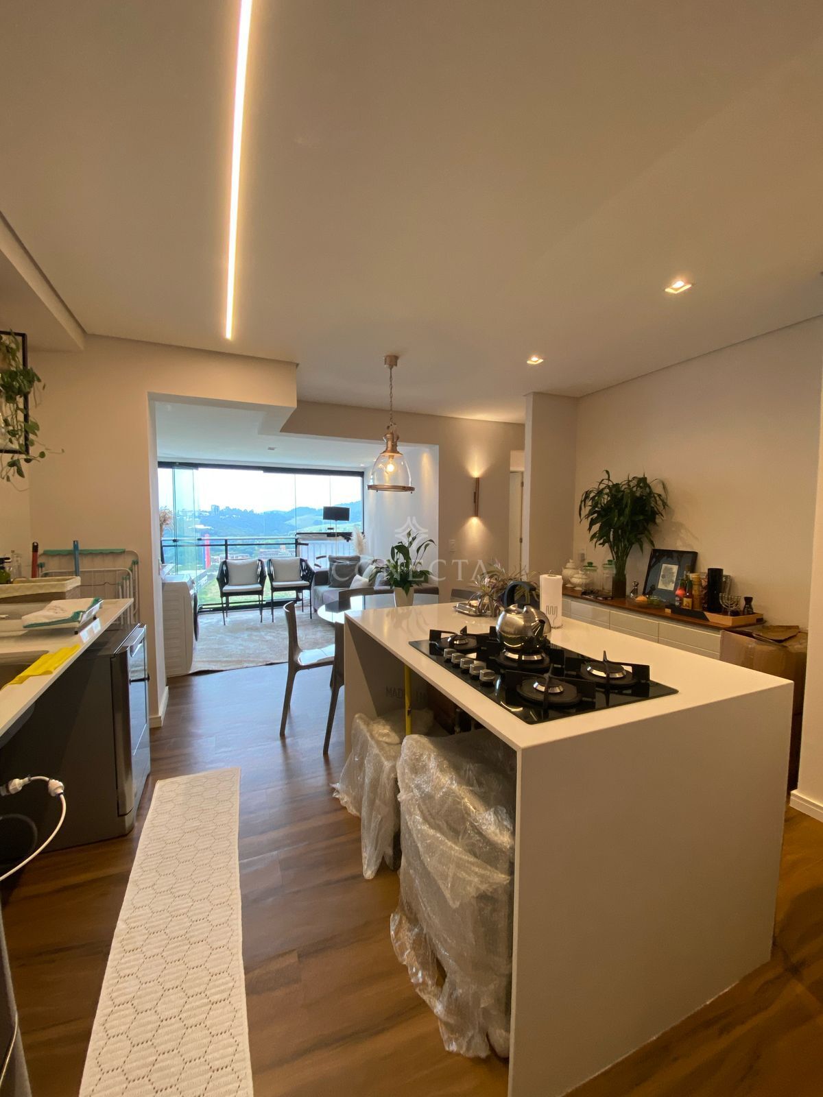 Apartamento para alugar com 2 quartos, 76m² - Foto 1