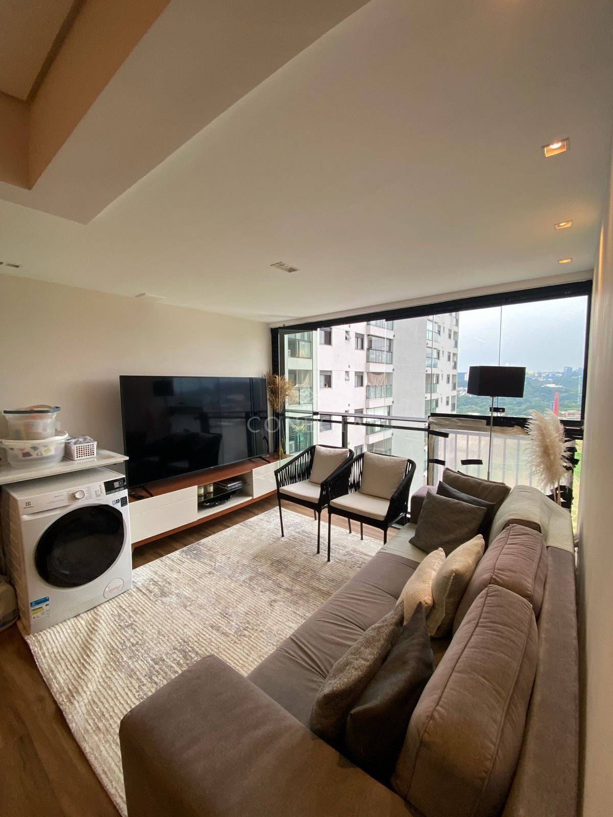 Apartamento para alugar com 2 quartos, 76m² - Foto 2