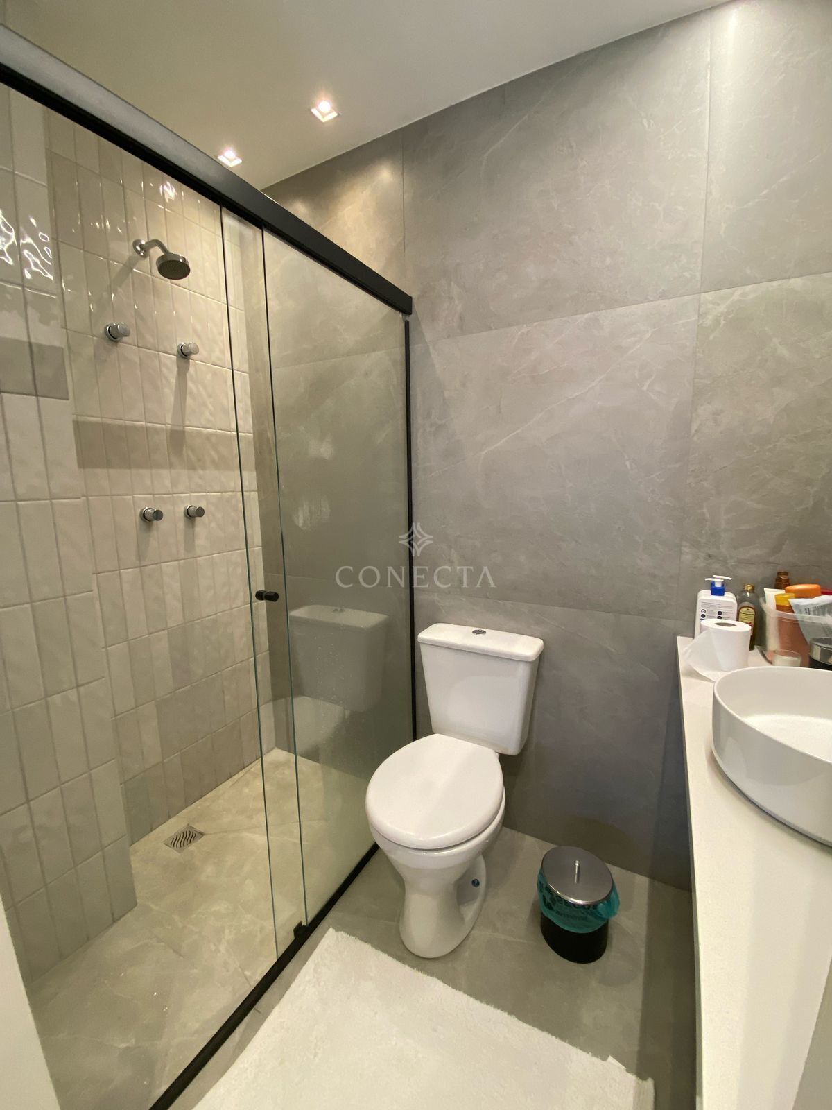 Apartamento para alugar com 2 quartos, 76m² - Foto 8