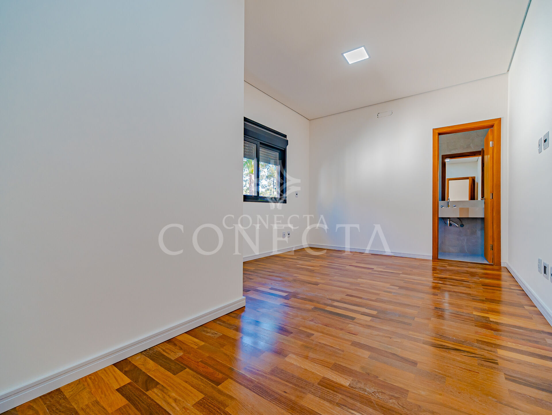 Casa para alugar com 5 quartos, 750m² - Foto 7