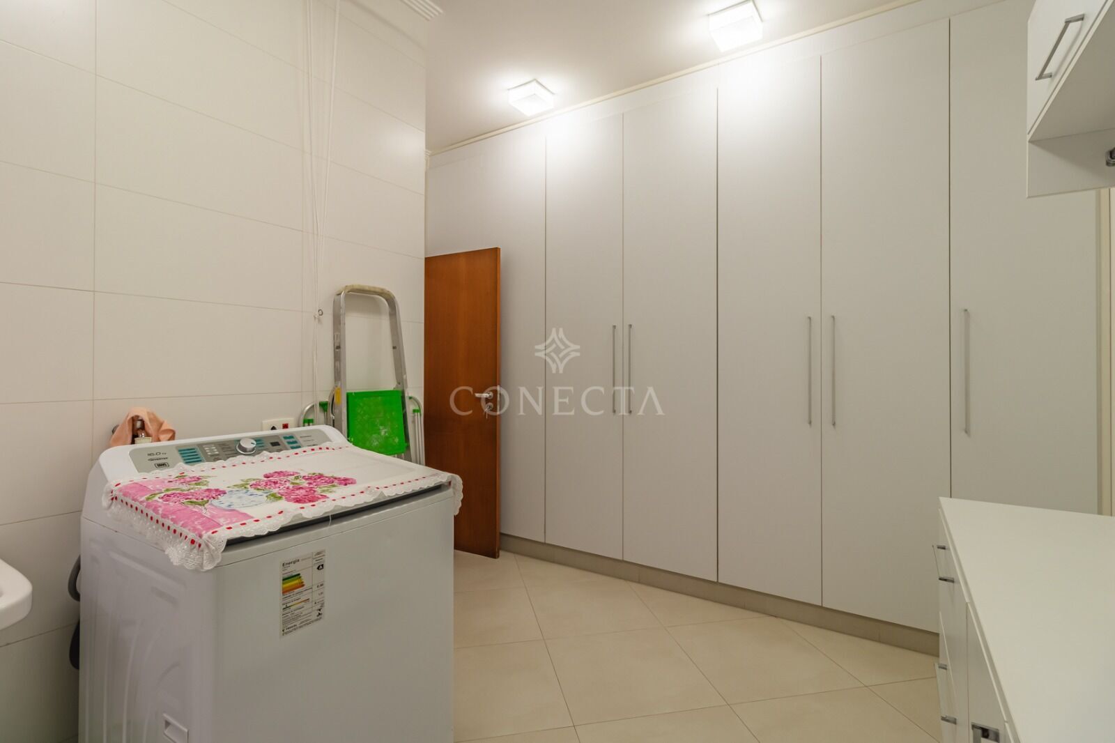 Casa à venda com 3 quartos, 388m² - Foto 17